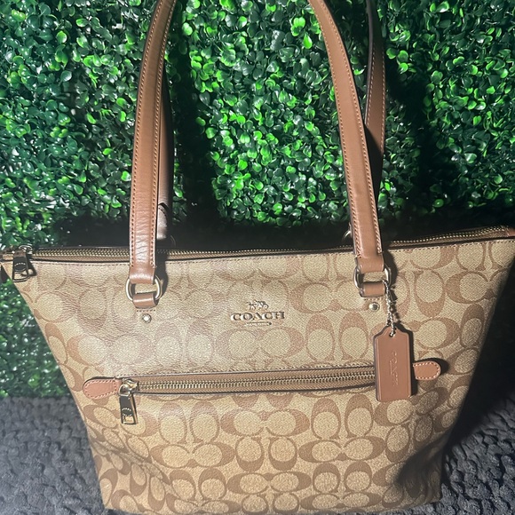 Coach Brown Signature Tote Bag - Picture 5 of 10